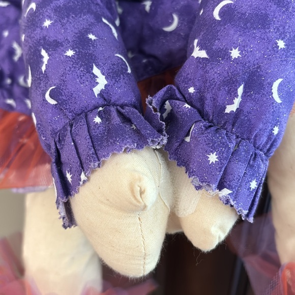 Halloween witch - Picture 3 of 5